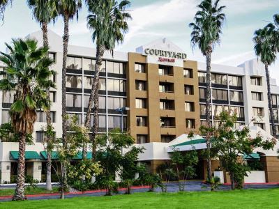 Courtyard By Marriott Ucr/moreno Valley Area 3*