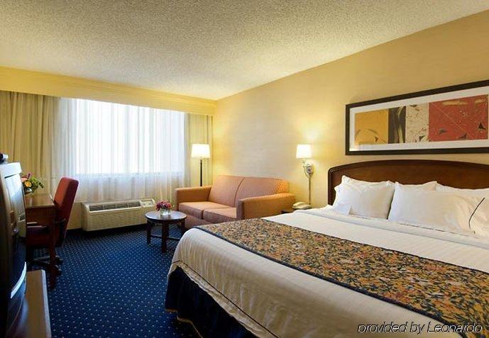 Hotel Courtyard By Marriott Ucr/moreno Valley Area 3*