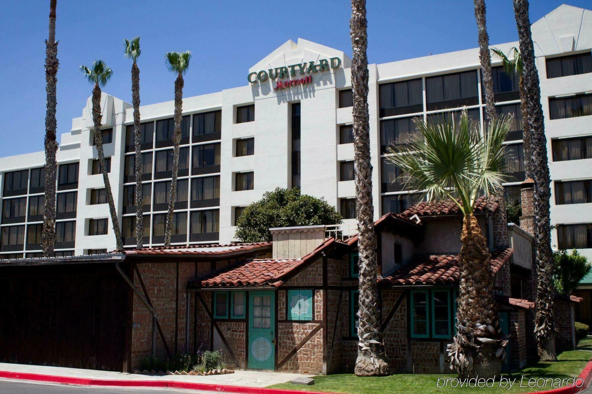 Courtyard By Marriott Ucr/moreno Valley Area 3*